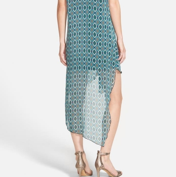 Lined Ellipse' Print Sleeveless Asymmetrical Shift - Picture 5 of 9